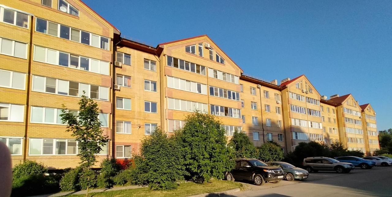 Apartamenty Riadom S Centrom Goroda Veliki Novgorod Buitenkant foto