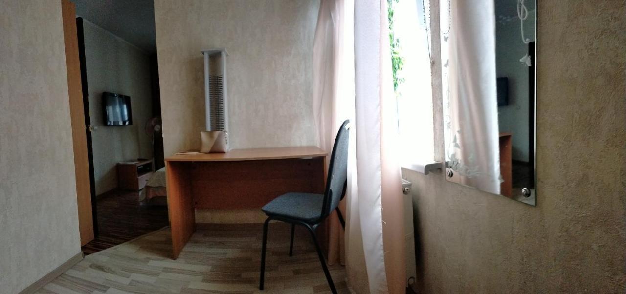 Apartamenty Riadom S Centrom Goroda Veliki Novgorod Buitenkant foto